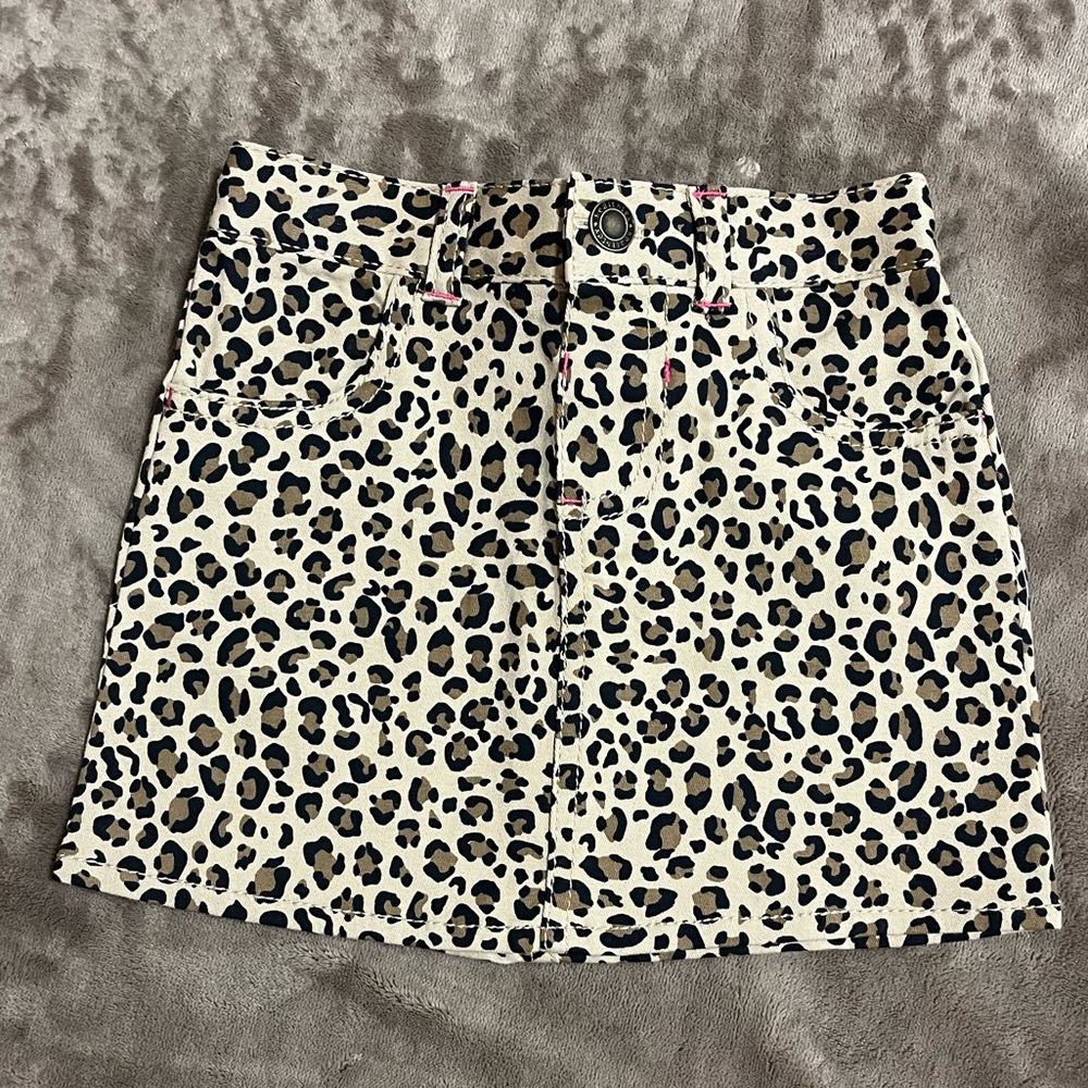 Healthtex. Skirt for girl, size 3.